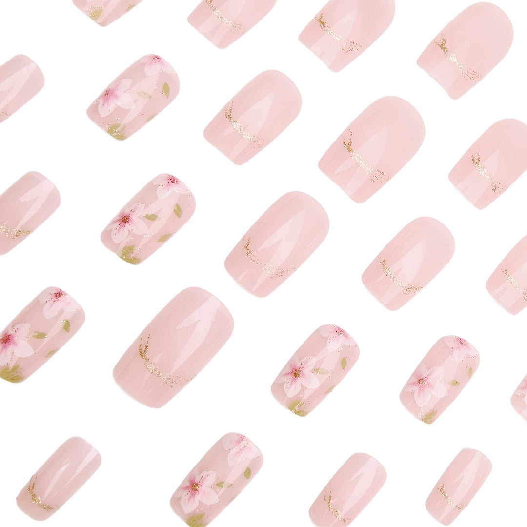 Artificial nails with delicate floral accents Bowlift