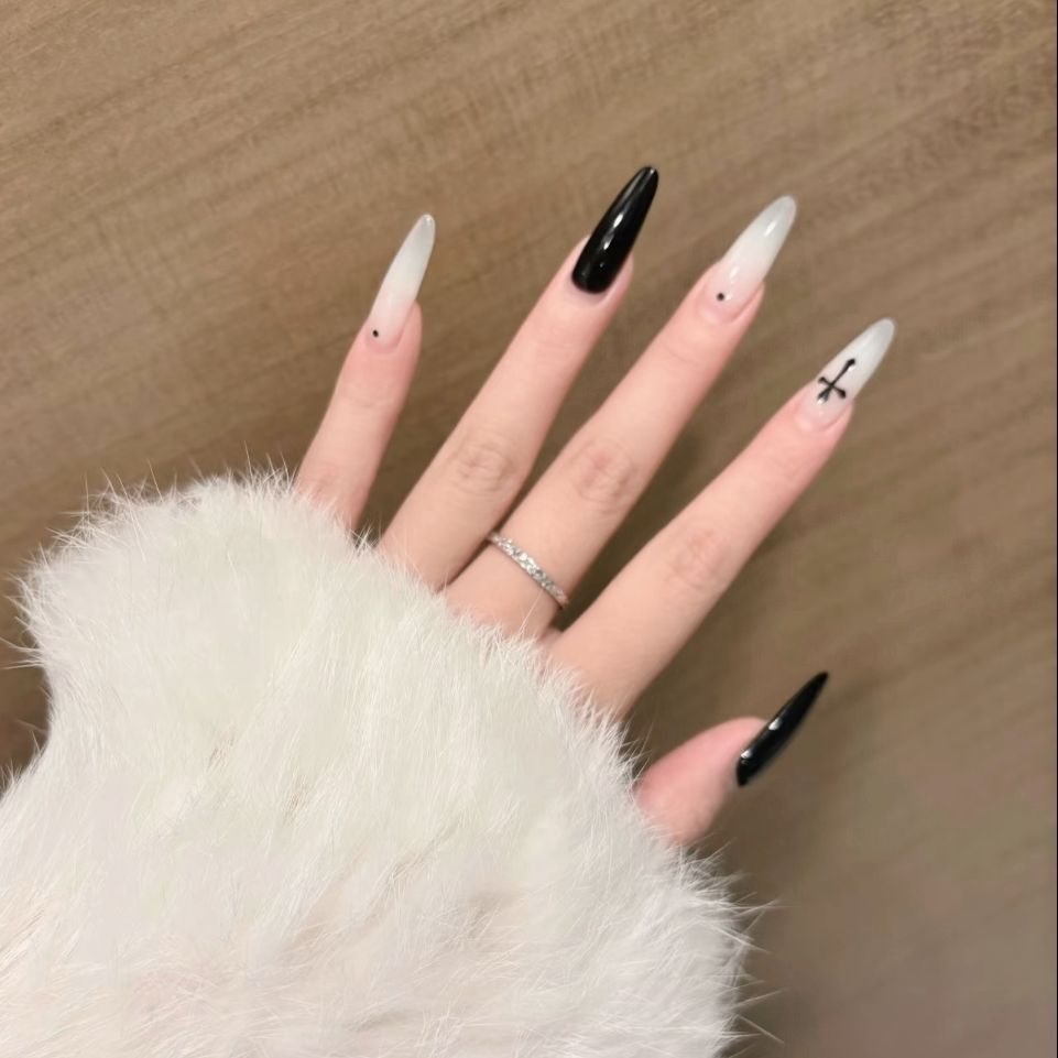 Artistic Stiletto Nail Set Bowlift