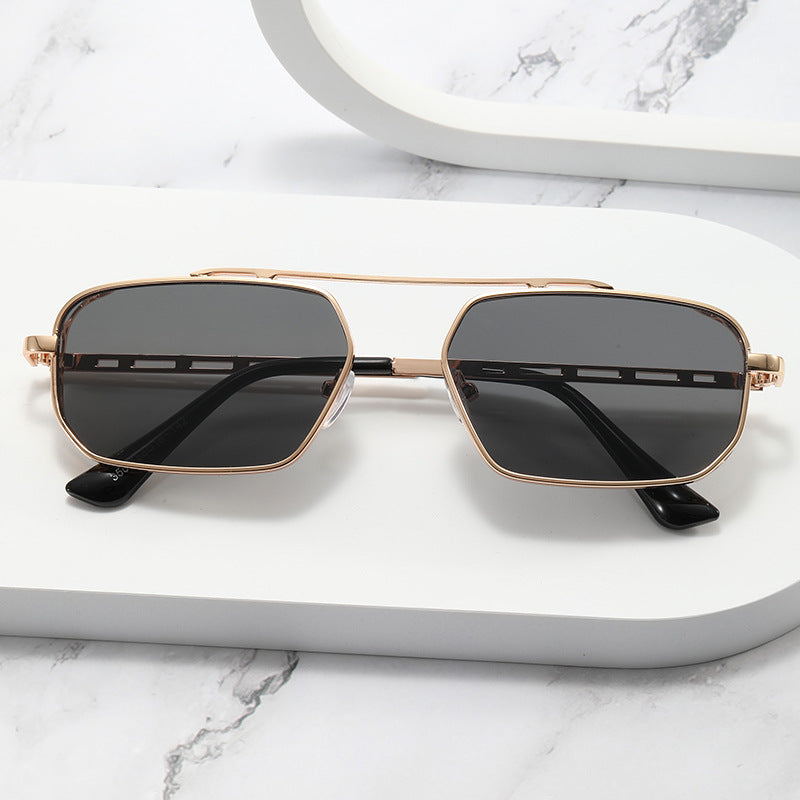 Women's fashionable sunglasses in modern hexagon design Bowlift