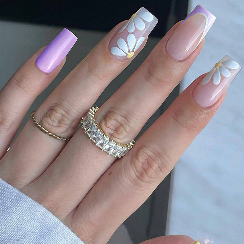 Elegant artificial nails with flower design Bowlift