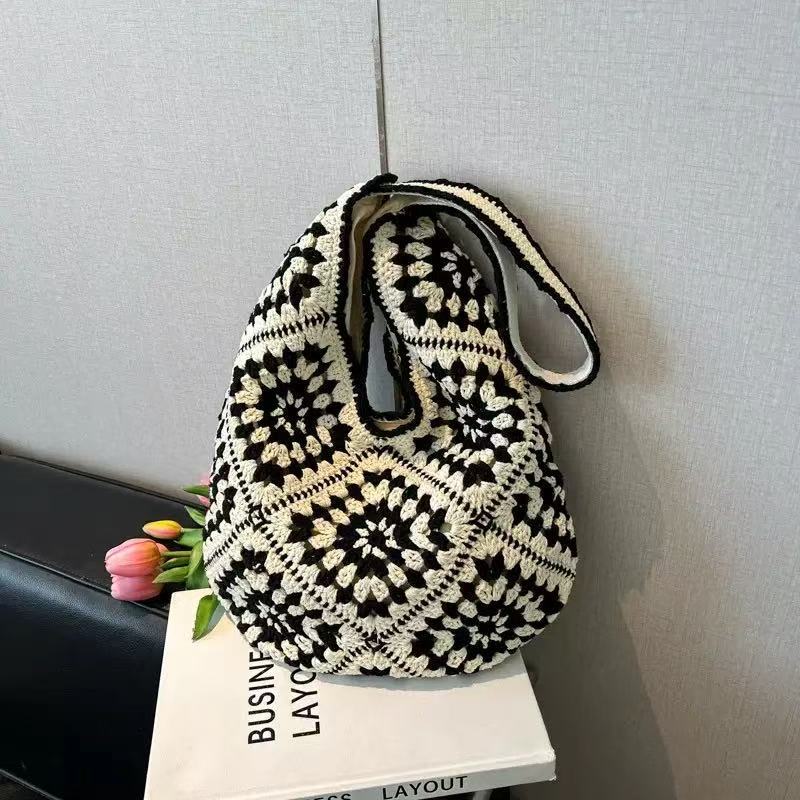 Shoulder bag with unique pattern Bowlift