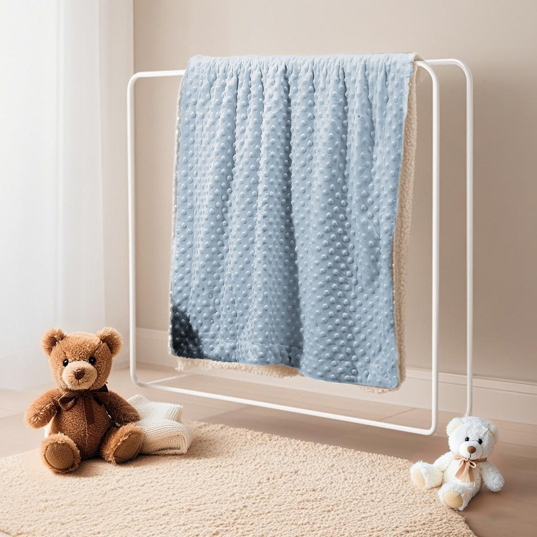 soft and reversible cozy blanket Bowlift