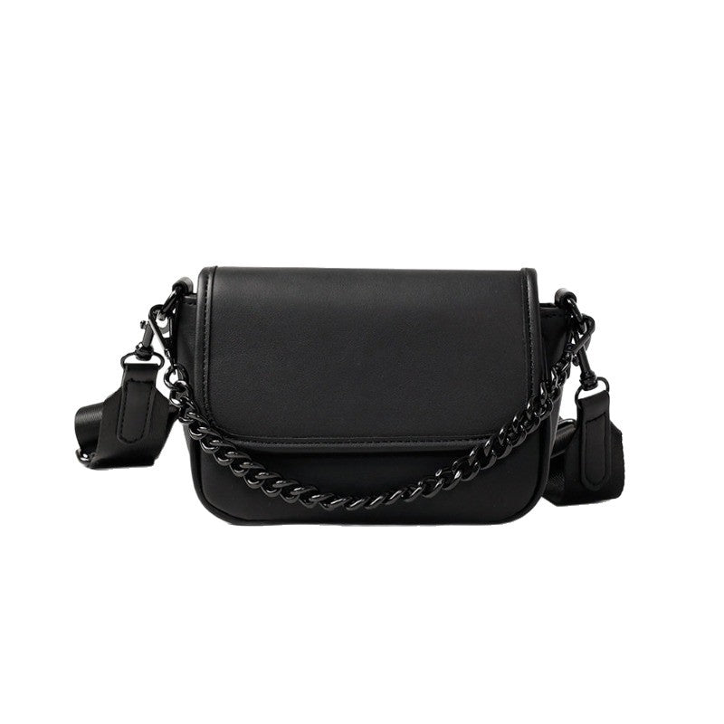 Elegant crossbody bag with chain shoulder strap Bowlift