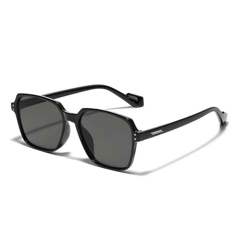 Women's square sunglasses with stylish plastic frame and polarized lenses Bowlift