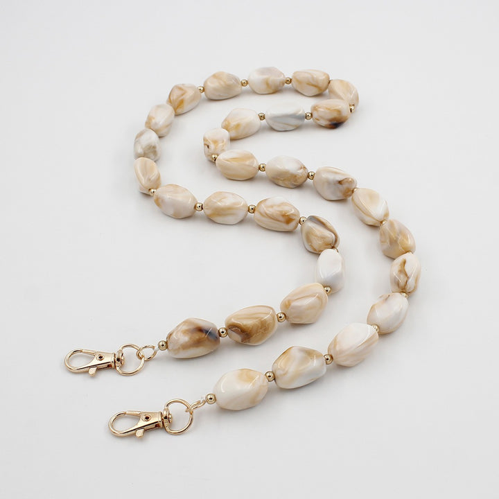 Elegant Beaded Eyewear Chain Bowlift