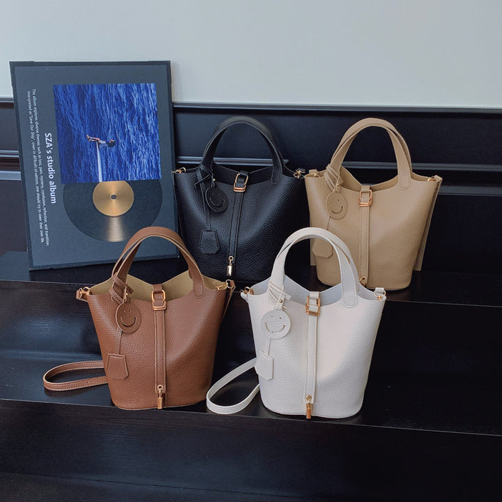 Chic Textured Shoulder Bag Bowlift
