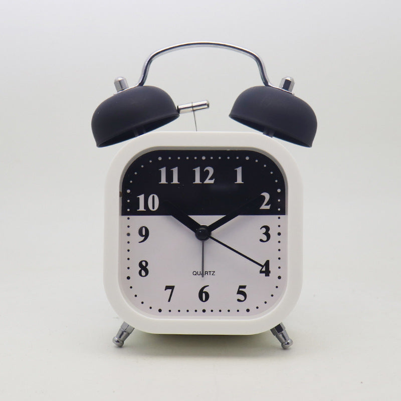 Quarz Alarm Clock in Modern Retro Style Bowlift