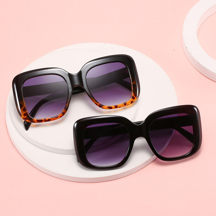 Women's oversized square sunglasses with high-quality plastic frame Bowlift