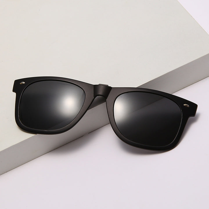Ladies sunglasses in stylish sports design Bowlift