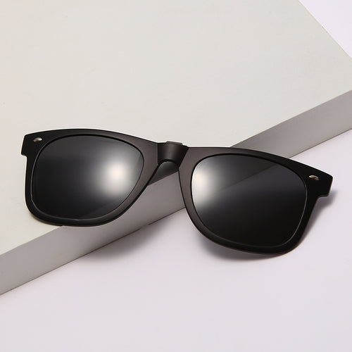 Ladies sunglasses in stylish sports design Bowlift