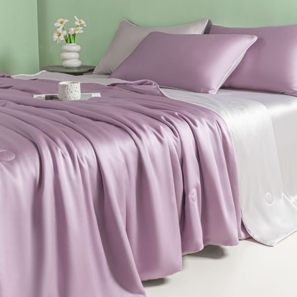 Ladies satin bed linen with stylish design Bowlift