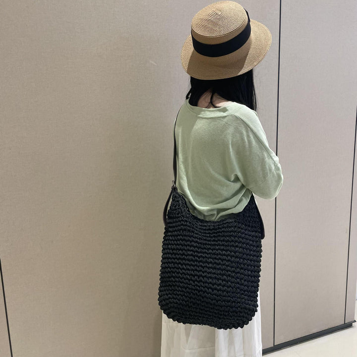 Braided shoulder bag with elegant leather strap Bowlift