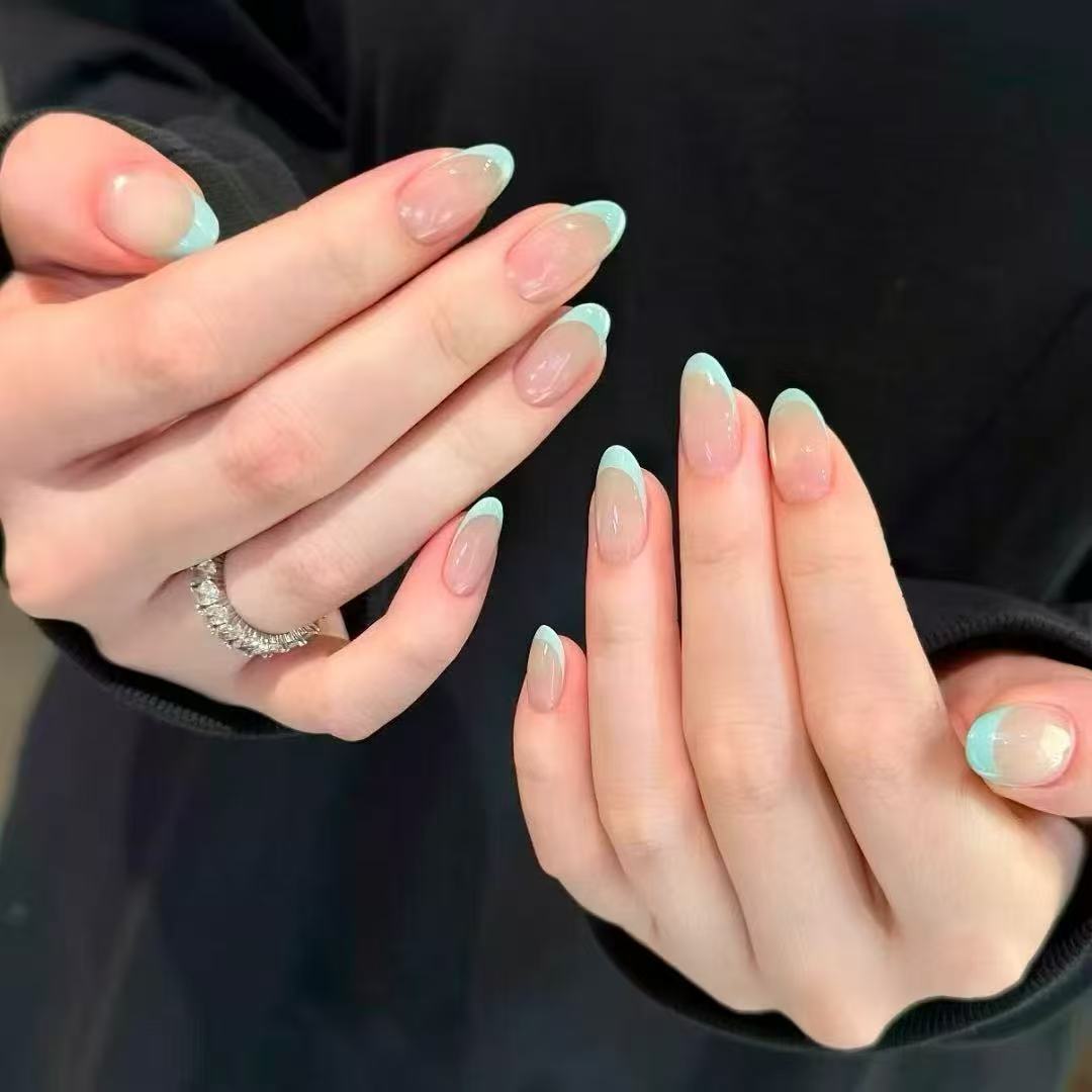 Whimsical Bunny-Themed Press-On Nail Art Set Bowlift