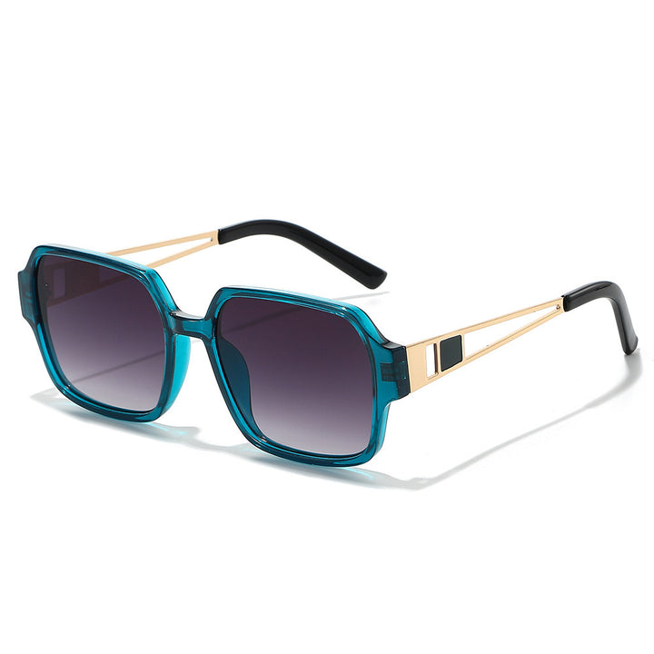 Chic Oversized Square Sunglasses with Decorative Accents Bowlift