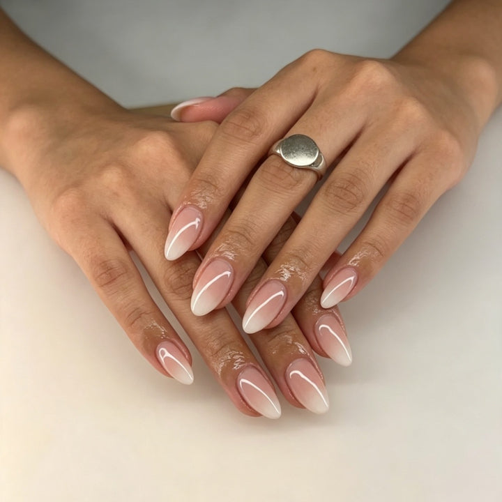 Artificial nails with modern night motif Bowlift