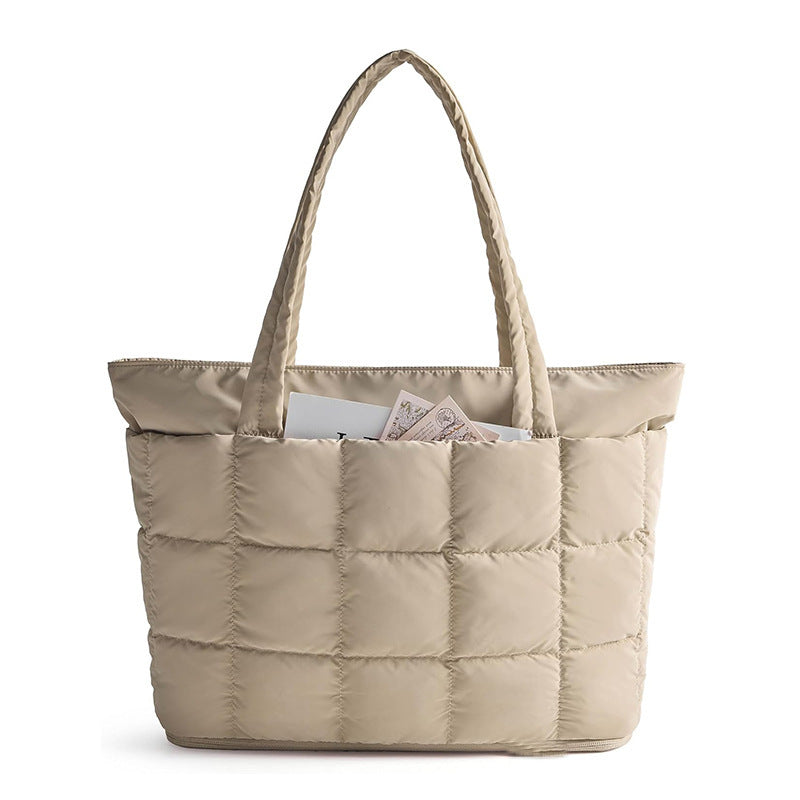 Padded tote bag with comfortable interior organizer Bowlift