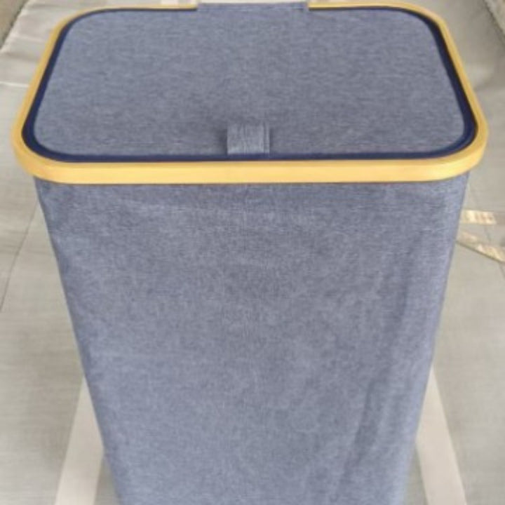 Stylish laundry basket with wooden lid Bowlift