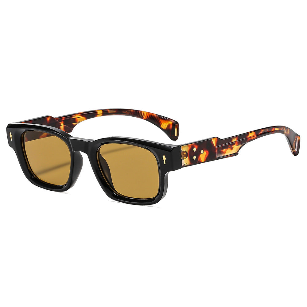 Retro-Inspired Square Sunglasses Bowlift