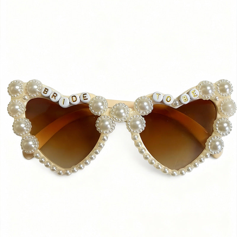 Decorative Heart-Shaped Bride-To-Be Sunglasses Bowlift