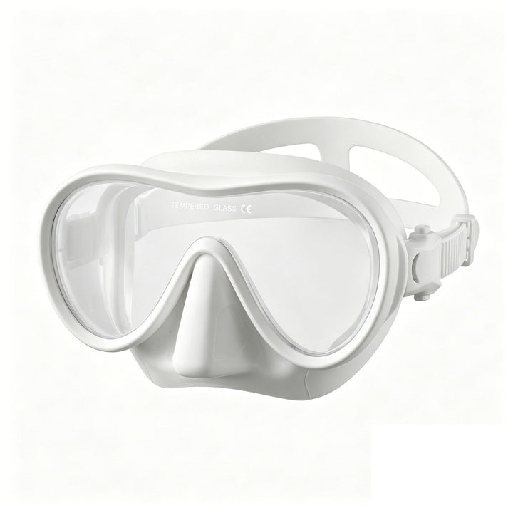 Diving mask with ergonomic design and wide field of vision Bowlift