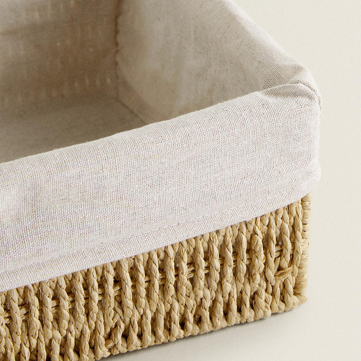 Natural storage basket with removable lining Bowlift