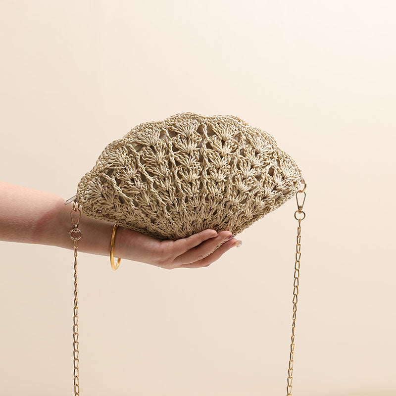 Elegant Clutch Bag in Shell Design Bowlift