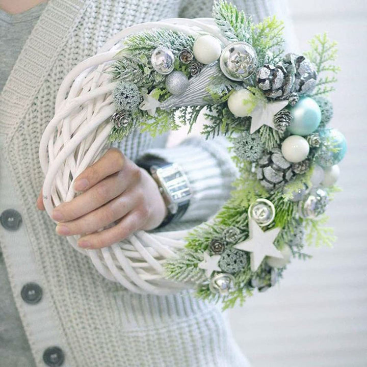 Decorative braided wreath Bowlift