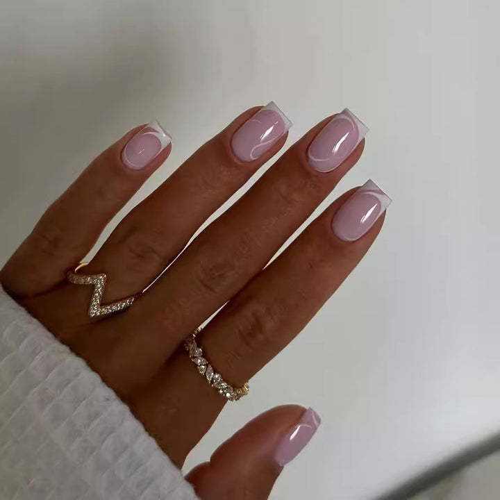 Artful French manicure Bowlift