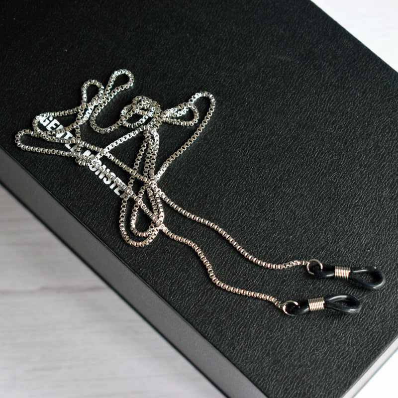 Premium Metal Eyewear Chain Bowlift