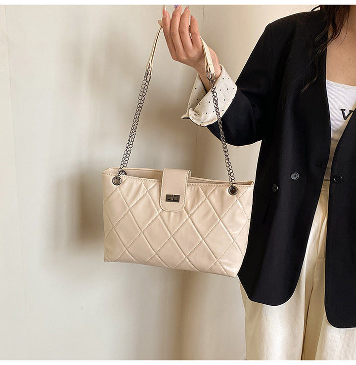 Quilted Elegant Satchel Handbag Bowlift