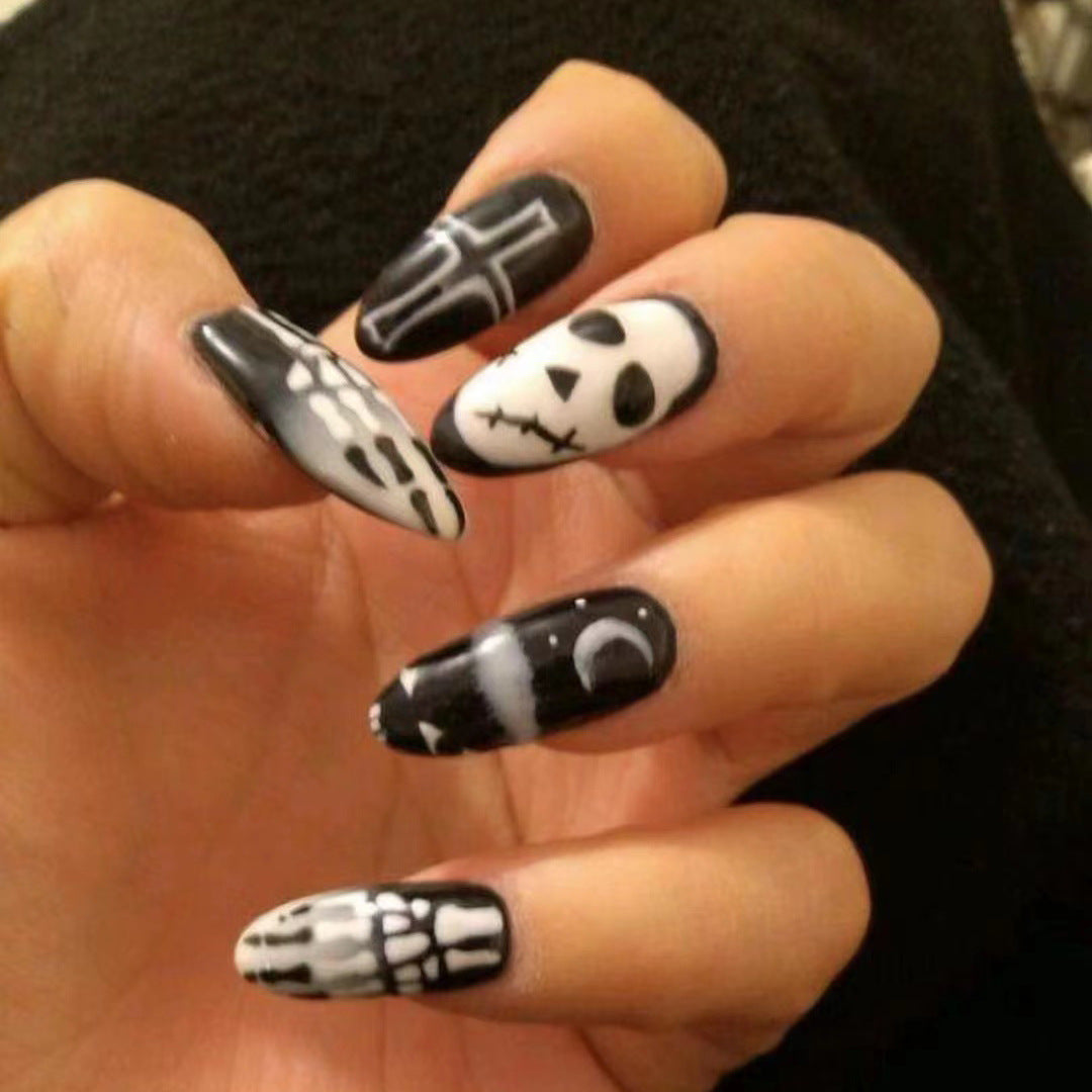 Creative Halloween Nail Art Bowlift