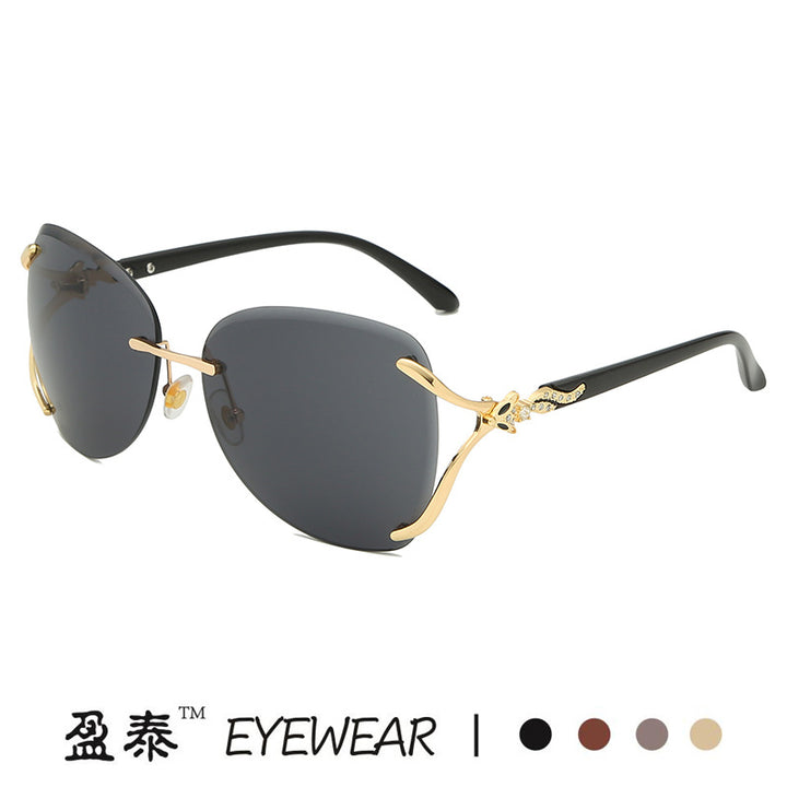 Women's elegant sunglasses with extravagant metal frame and mirrored lenses Bowlift