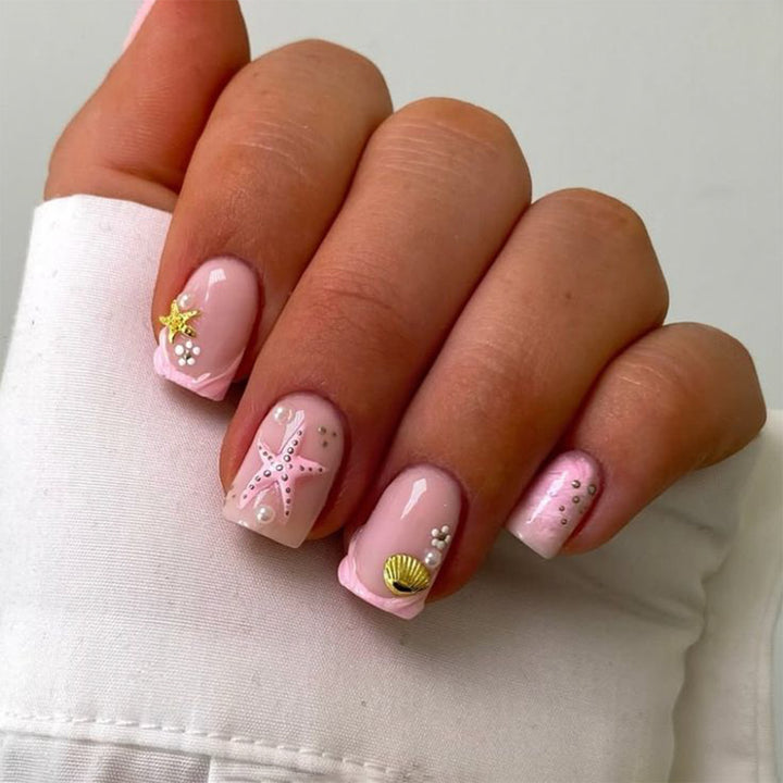 Artistic Nail Art with Maritime Design Bowlift