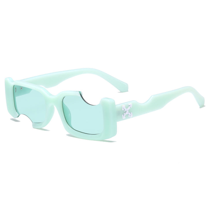 Ladies fashionable goggles in unique futuristic design Bowlift