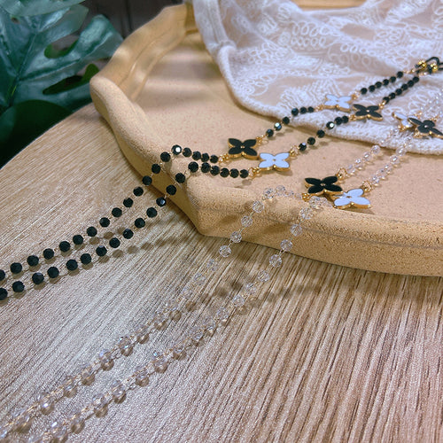Elegant pearl necklace with flower pendants Bowlift