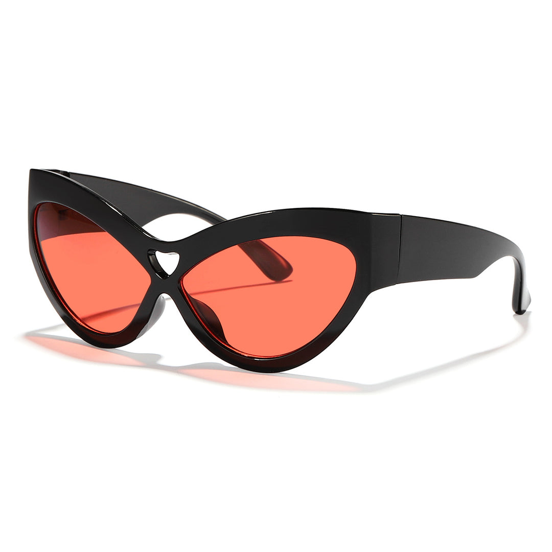 Women striking sunglasses in trendy leopard pattern Bowlift