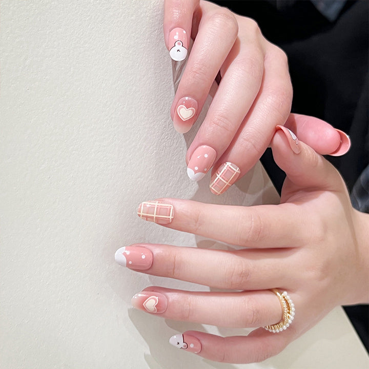 Creative Nail Art with Cute Designs Bowlift