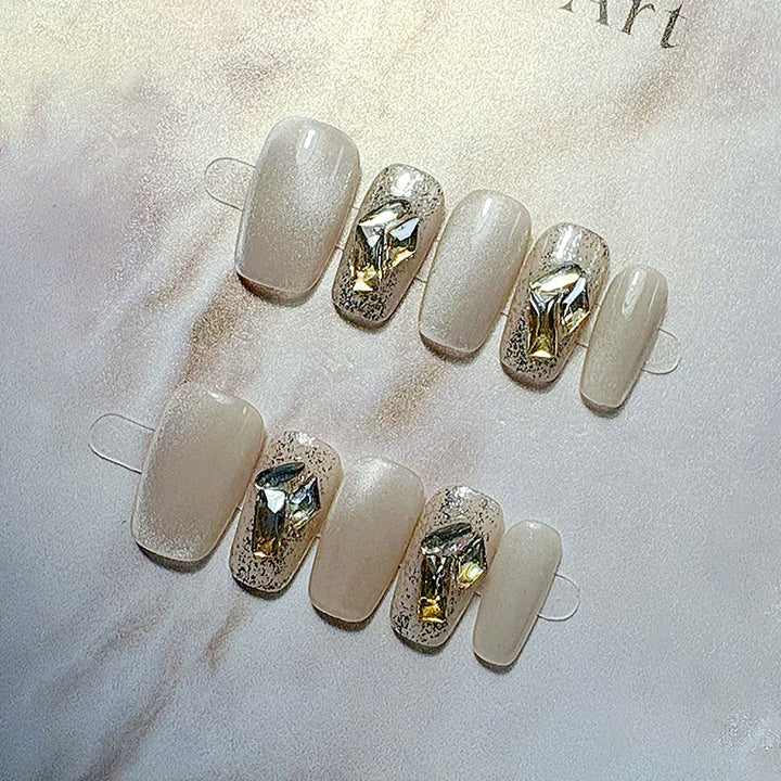 Premium French Tip Press-On Nails Bowlift