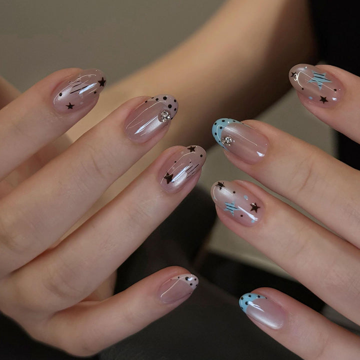 Artificial nails with Sparkling Star Theme Bowlift