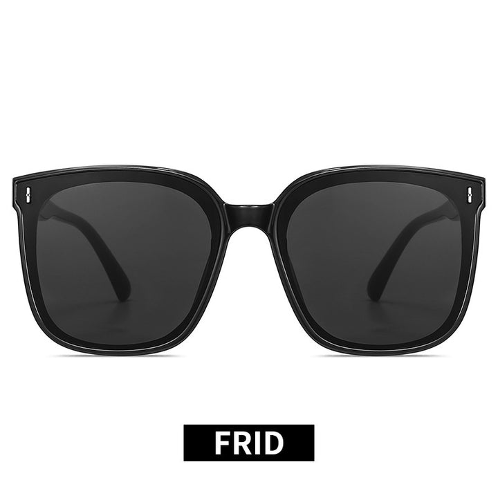 Ladies Oversized Sunglasses with Elegant Design Bowlift