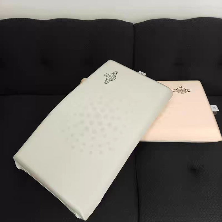 Ergonomic Ventilation Cushion With Contoured Design Bowlift