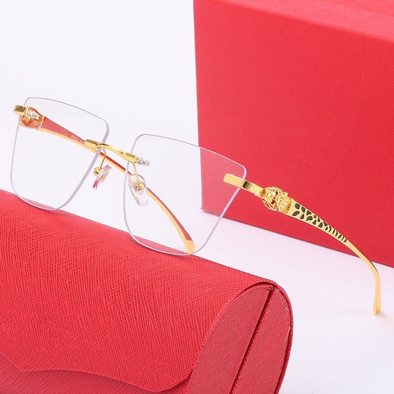 Women's Geometric Sunglasses with Elegant Gold-Colored Detail Bowlift