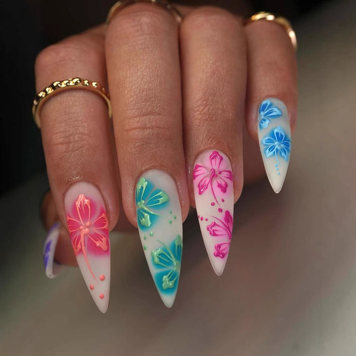 Artificial nail set with lively 3D floral designs Bowlift