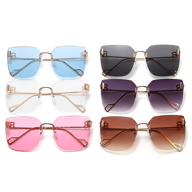 Women elegant square sunglasses with gold-colored metal frame Bowlift