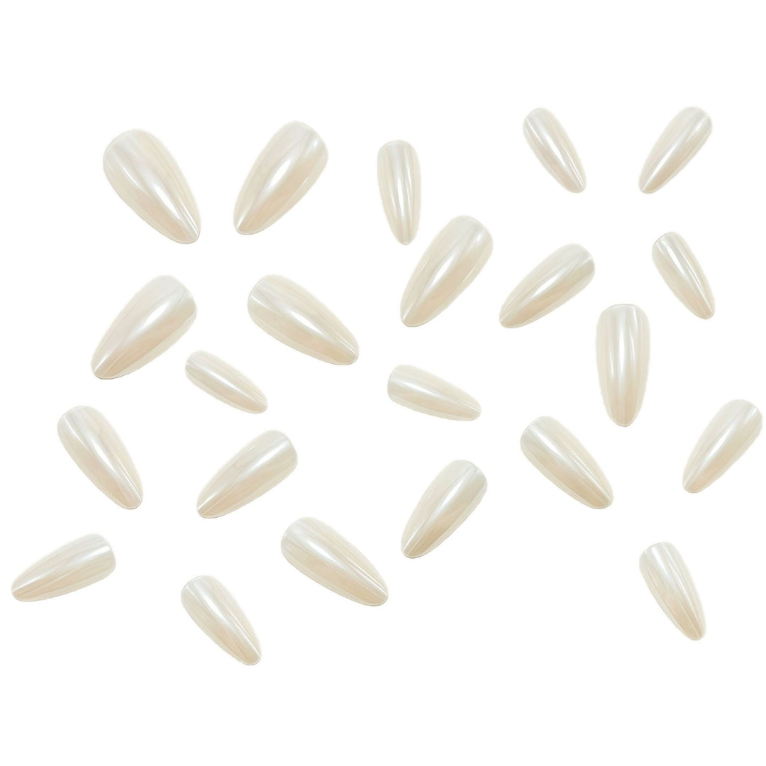 Premium Artificial Nails with Stylish Stiletto Design Bowlift
