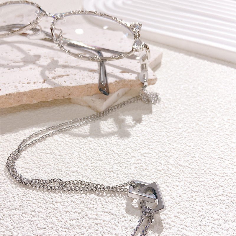 Fashionable chain glasses holder Bowlift