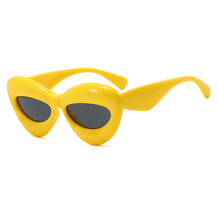 Ladies Cat-Eye Sunglasses with Innovative Plastic Frame Bowlift