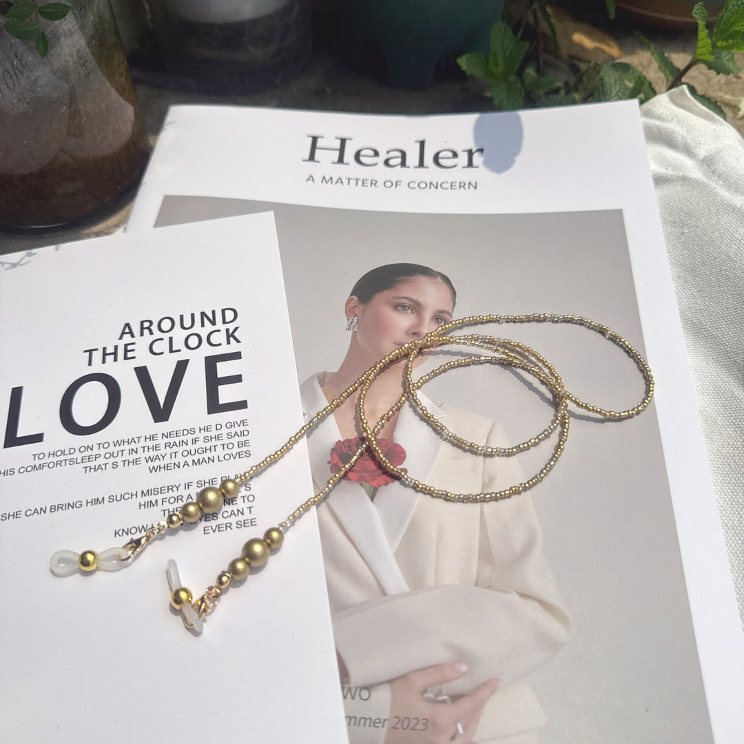 Ornate Beaded Eyewear Chain Bowlift