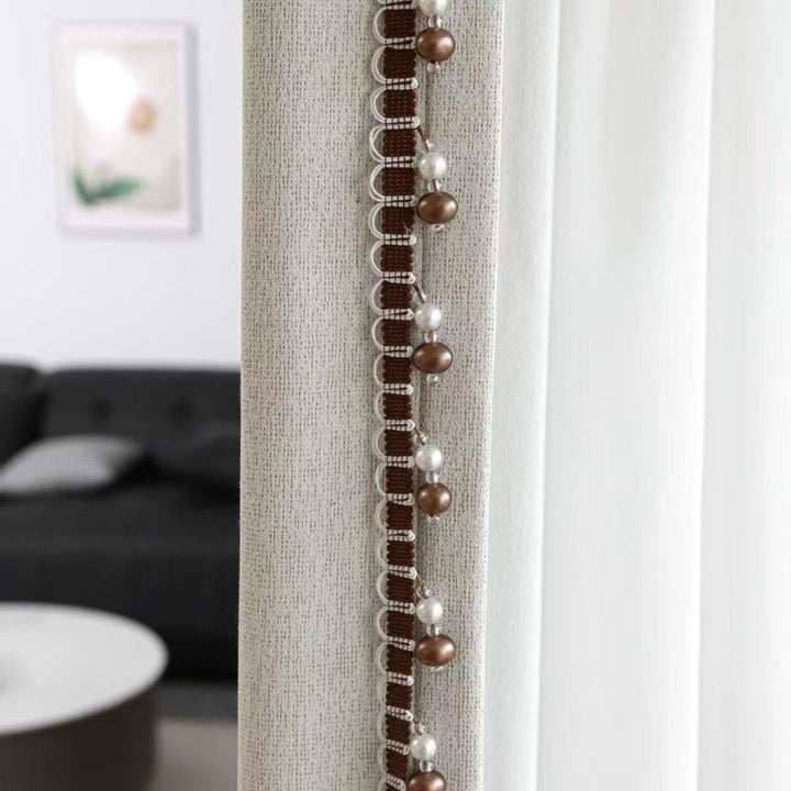 Decorative curtain trim Bowlift