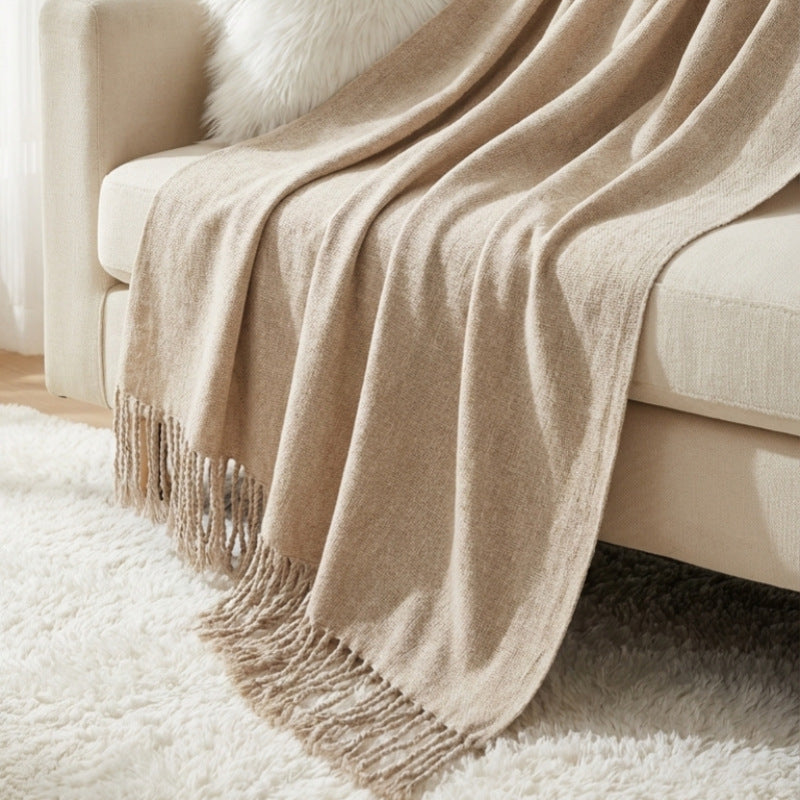 Ladies elegant and stylish couch blanket with fringes Bowlift